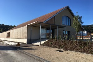 RÃ©alisation d'une salle culturelle dans une ancienne halle ferroviaire